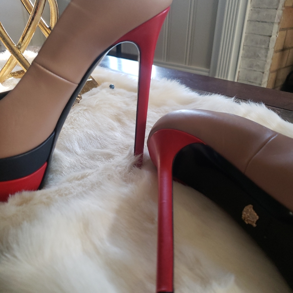 Versace pump - Picture 5 of 6